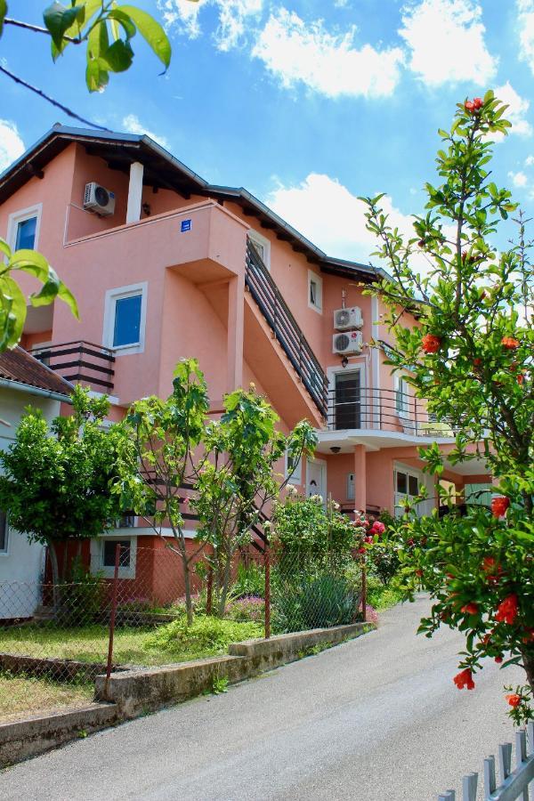 Apartments With A Parking Space Bilice, Krka - 13545 Šibenik Exteriör bild